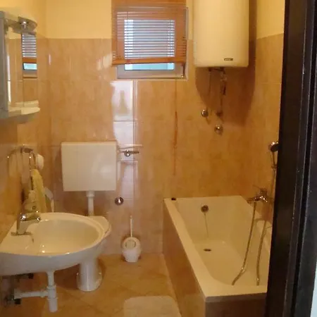 Daire Apartment Anamaria *